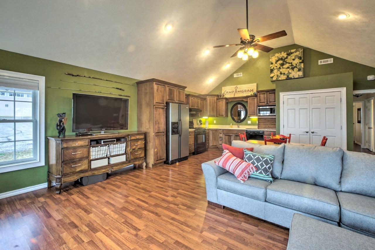 Riverfront Arkansas Retreat Near Fishing And Hiking! Gassville Buitenkant foto