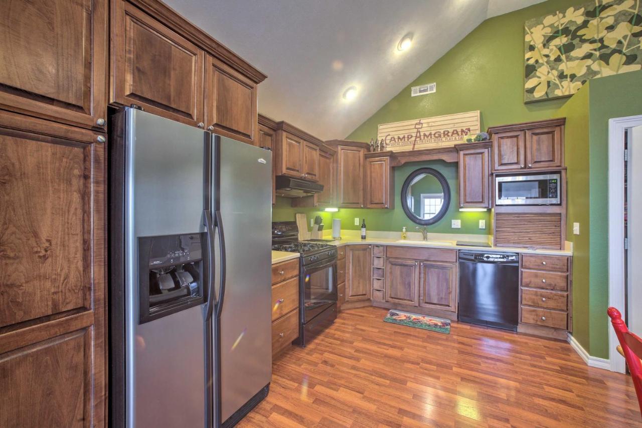 Riverfront Arkansas Retreat Near Fishing And Hiking! Gassville Buitenkant foto